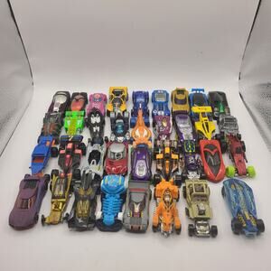 Hotwheel random future Cars lot.